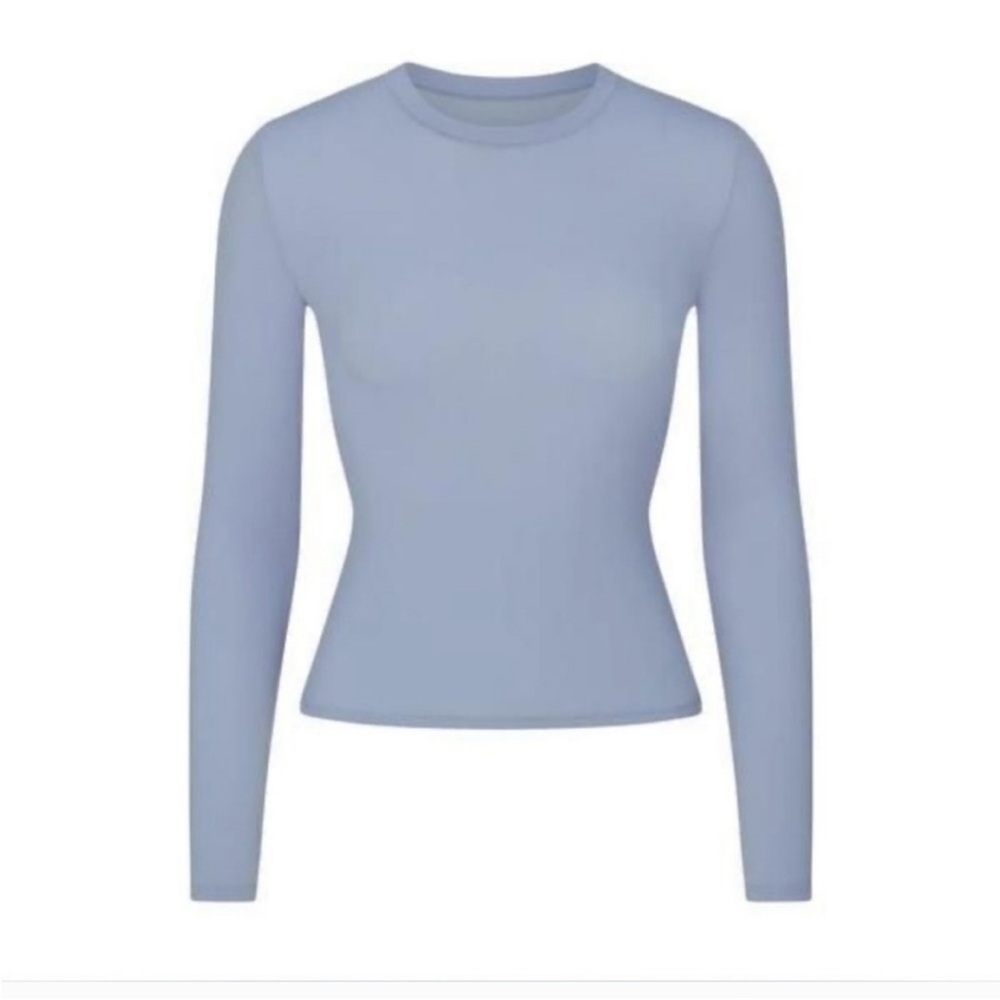 SKIMS - fits everyday long sleeve M